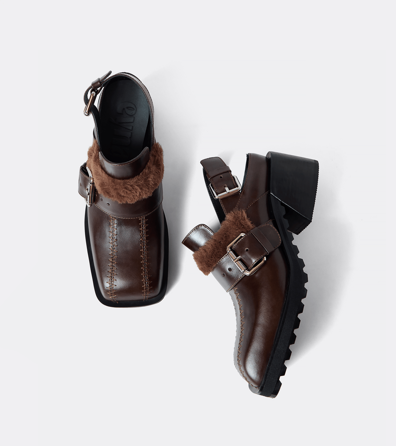 Ramses con peluche - Imagen 4